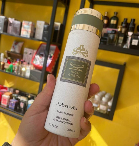 اسپری بدن خوشبوکننده بدن مردانه جانوین مدل Rich Green حجم 200 میلی لیتر فروشگاه پرفیوم رایحه