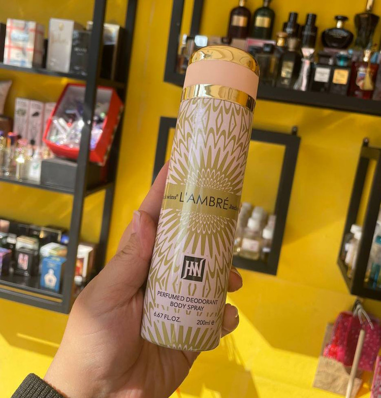 اسپری اسپری بدن خوشبو کننده بدن رایحه لالیک لامور زنانه جانووین حجم۲۰۰میل فروشگاه پرفیوم رایحه