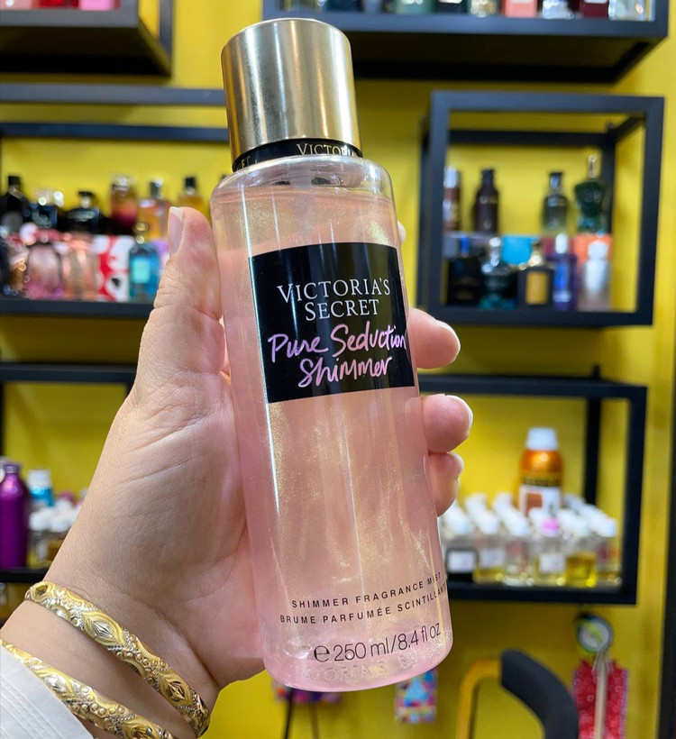 بادی اسپلش ویکتوریا سکرت پیور سداکشن شیمر | Victoria’s Secret Body Splash Pure Seduction Shimmer حجم۲۵۰میل فروشگاه پرفیوم رایحه