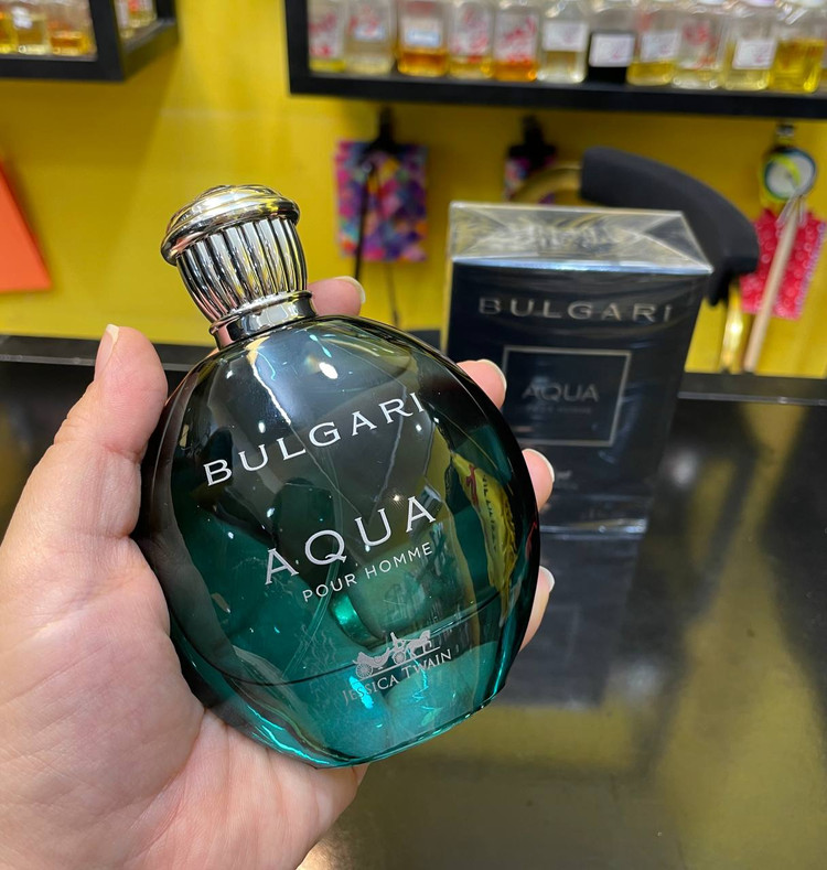 عطرادکلن جسیکا توین مدل بولگاری آکوا پور هوم فروشگاه پرفیوم رایحه