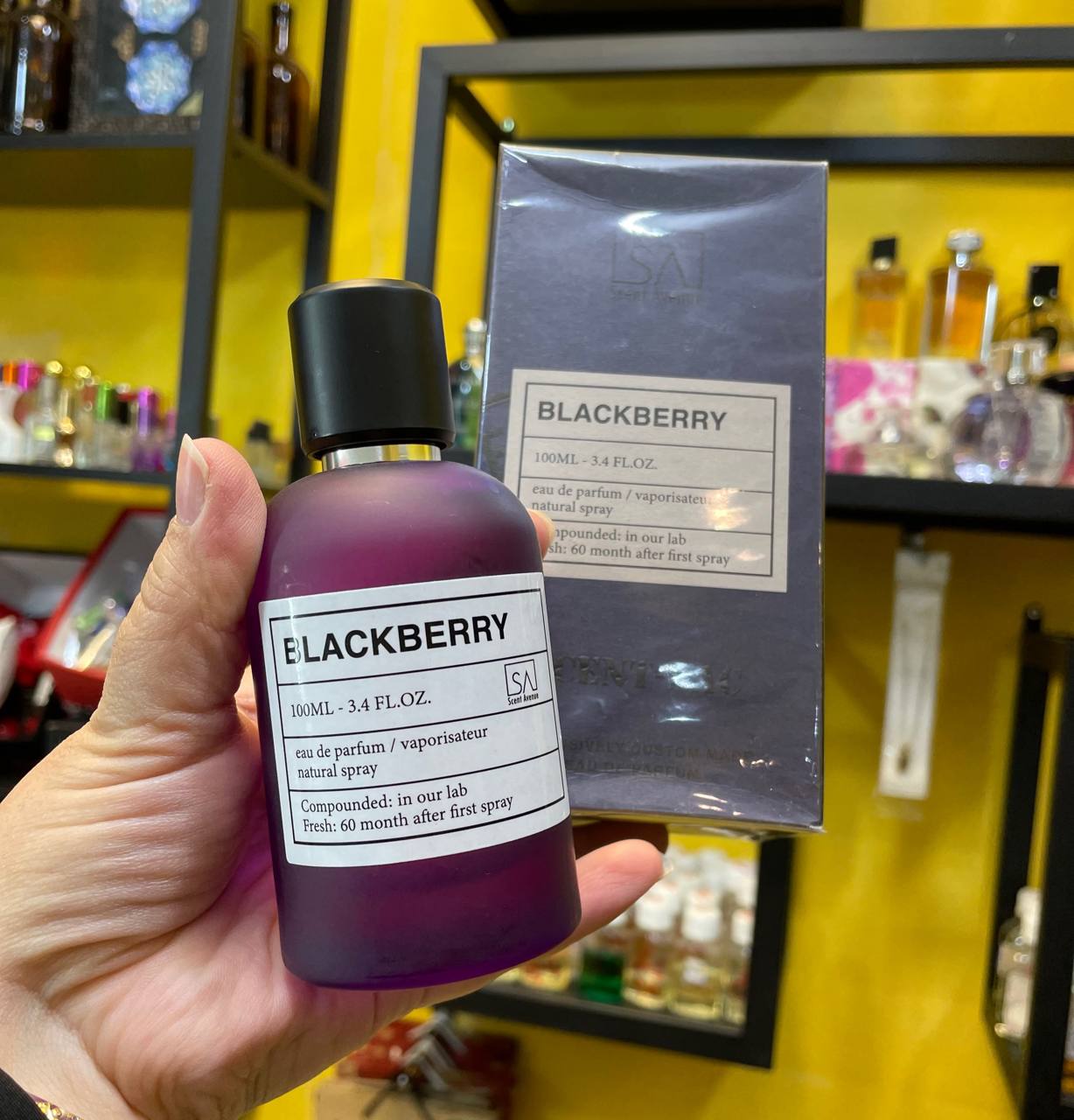عطرادکلن بلک بری BLACKBERRY حجم۱۰۰میل فروشگاه پرفیوم رایحه  .