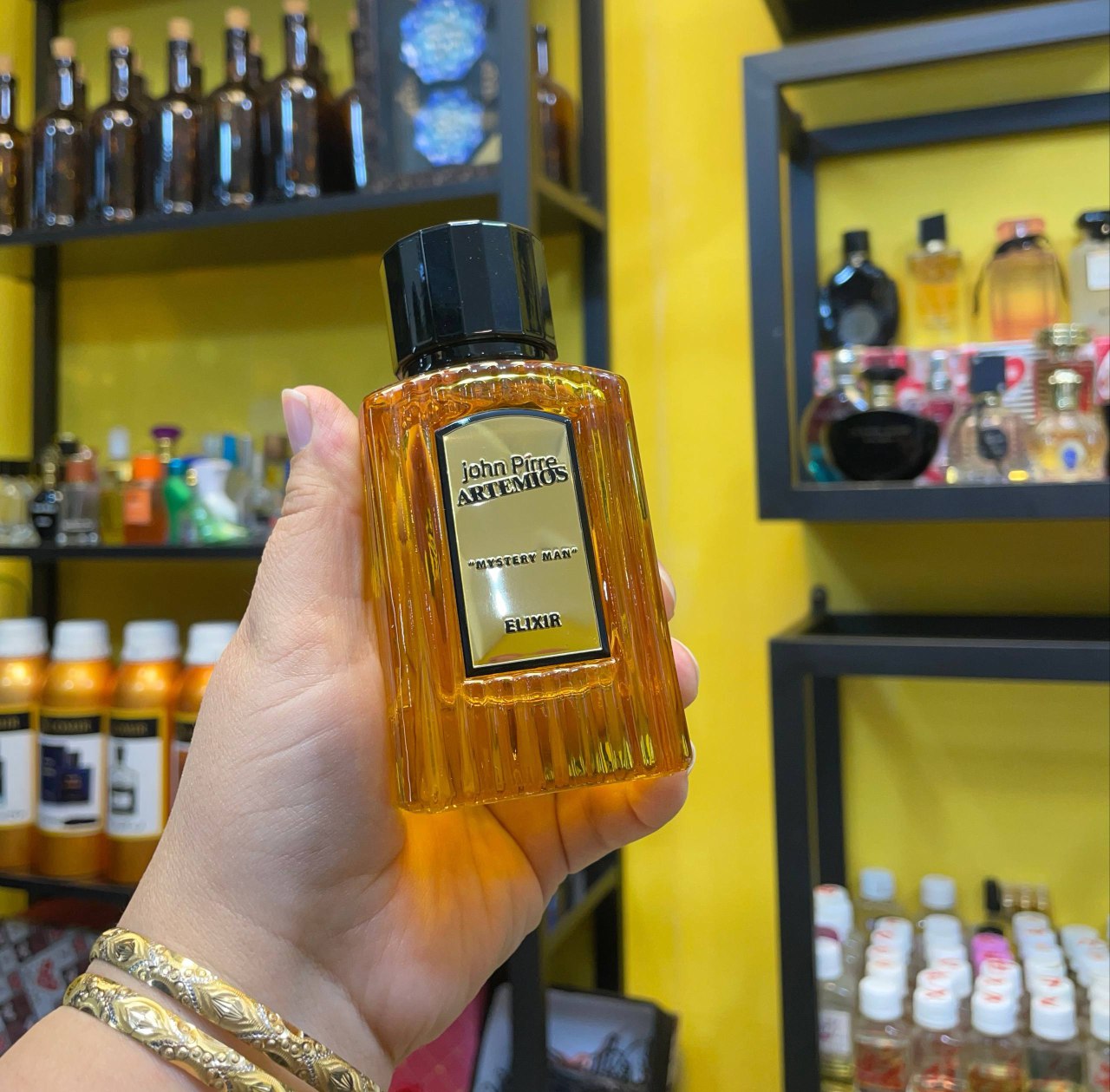 عطرادکلن  ۱۰۰میل John Pirre ARTEMIOS "MYSTERY MAN" ELIXIR (جان پییر آرتمیوس میستری من الکسیر) فروشگاه پرفیوم رایحه