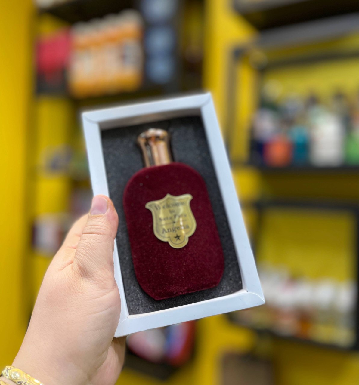 ادکلن ۵۰میل هاردباکس تحت لیسانس فرانسه برند ولکام رایحه مشابه ا نجلزشیر بای کیلیان فروشگاه پرفیوم رایحه