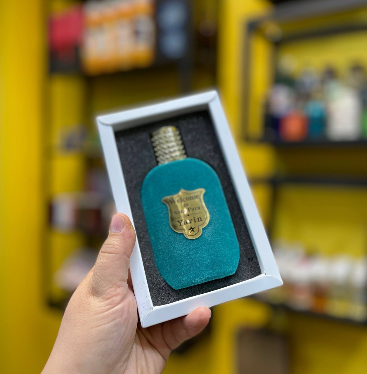 ادکلن ۵۰میل هاردباکس تحت لیسانس فرانسه برند ولکام رایحه مشابه یارا الطافه فروشگاه پرفیوم رایحه